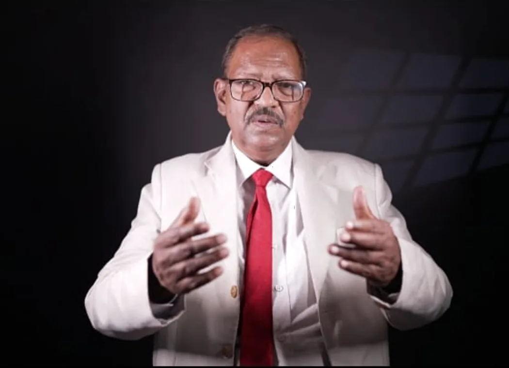 Glenn Paul Anglo-Indian spoken English trainer
